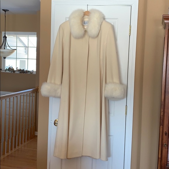 bill blass Jackets & Blazers - Vintage Coat. Fur collar $ cuffs.